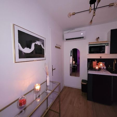 Nuit D'Evasion Love Room Avec Baignoire Balneotherapie ตูลง ภายนอก รูปภาพ